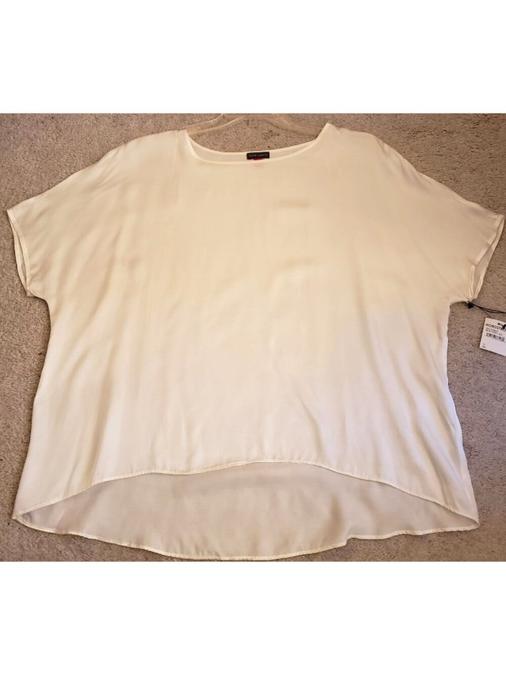 Vince Camuto Ivory Relaxed Fit Rayon Blend Dolman Sleeve Top Size 1X NWT